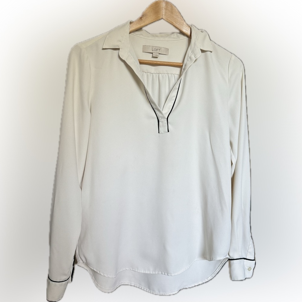 Loft Cream Long Sleeve Blouse Size XS